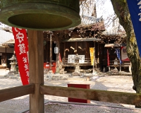 目にご利益のあるお寺